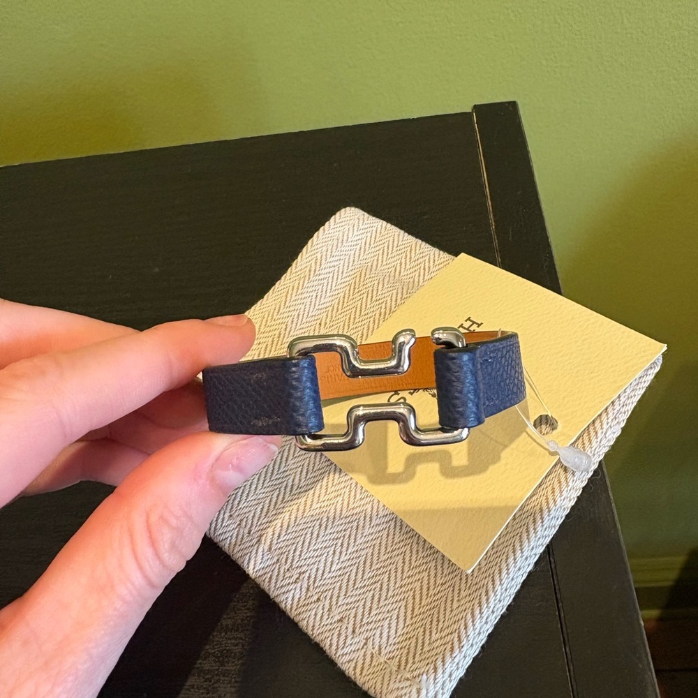 NWT Hermès Men’s Bracelet “Tonight” in Bleu Navy – Epsom Leather, Size T5